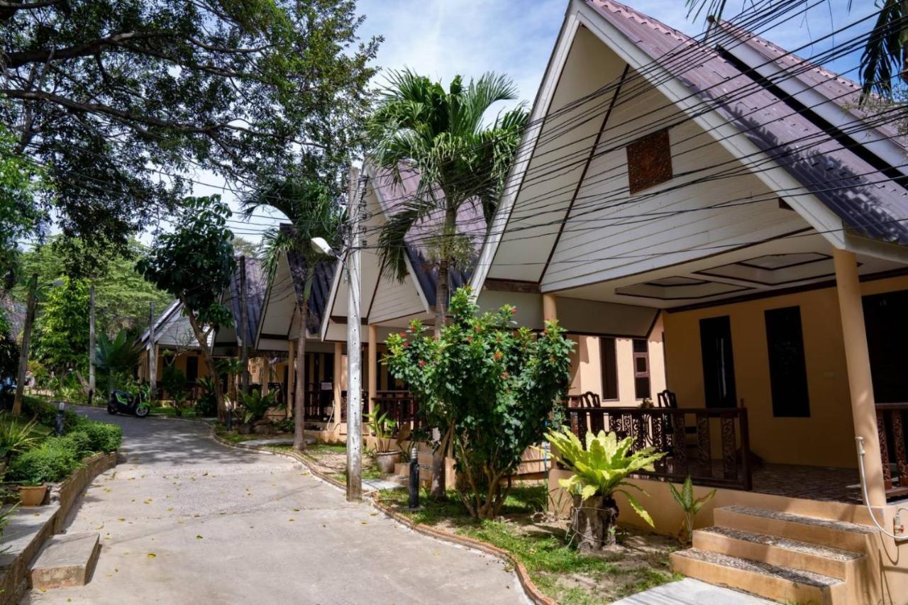 Tom Pizza Resort Koh Samet Exterior photo